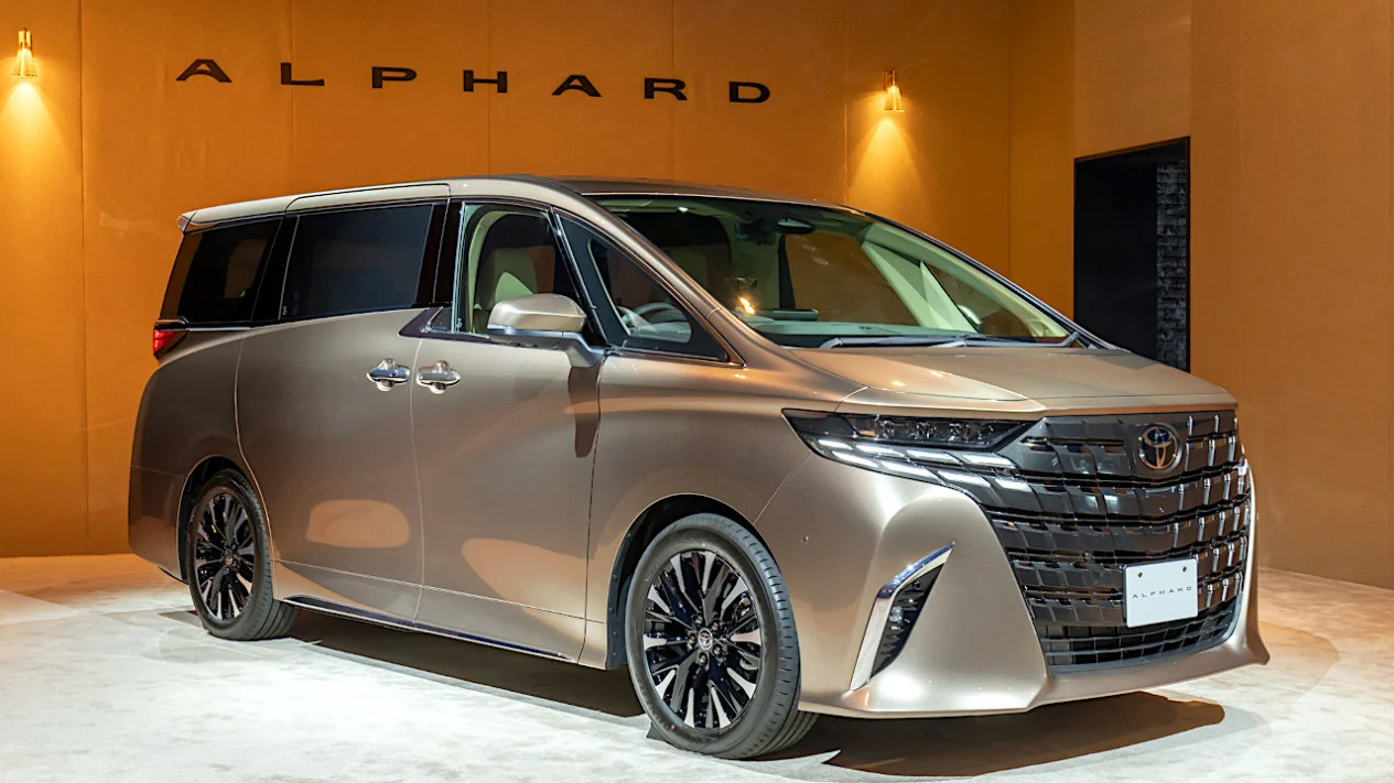 mobil alphard warna coklat