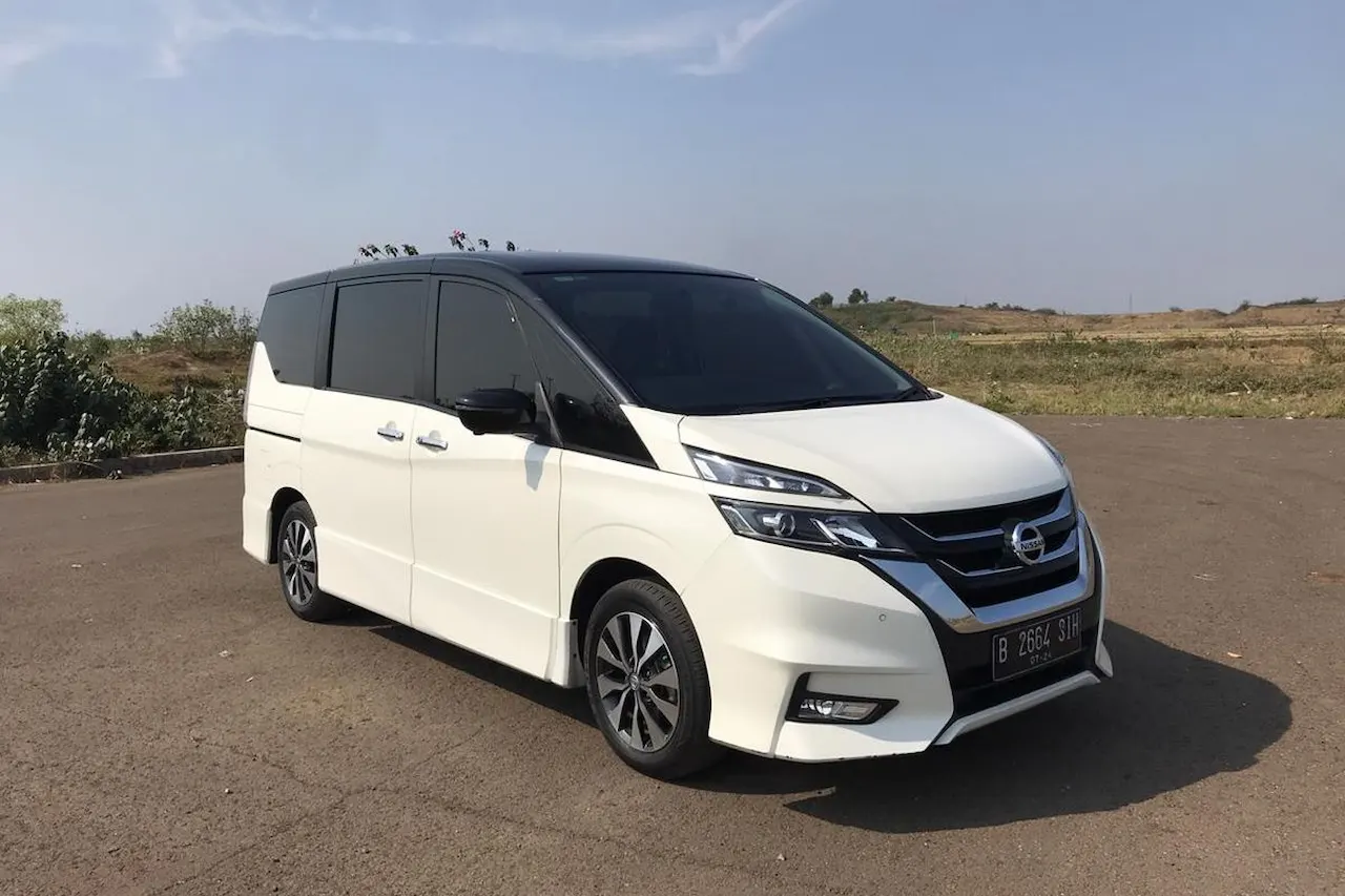 oli mobil Nissan Serena