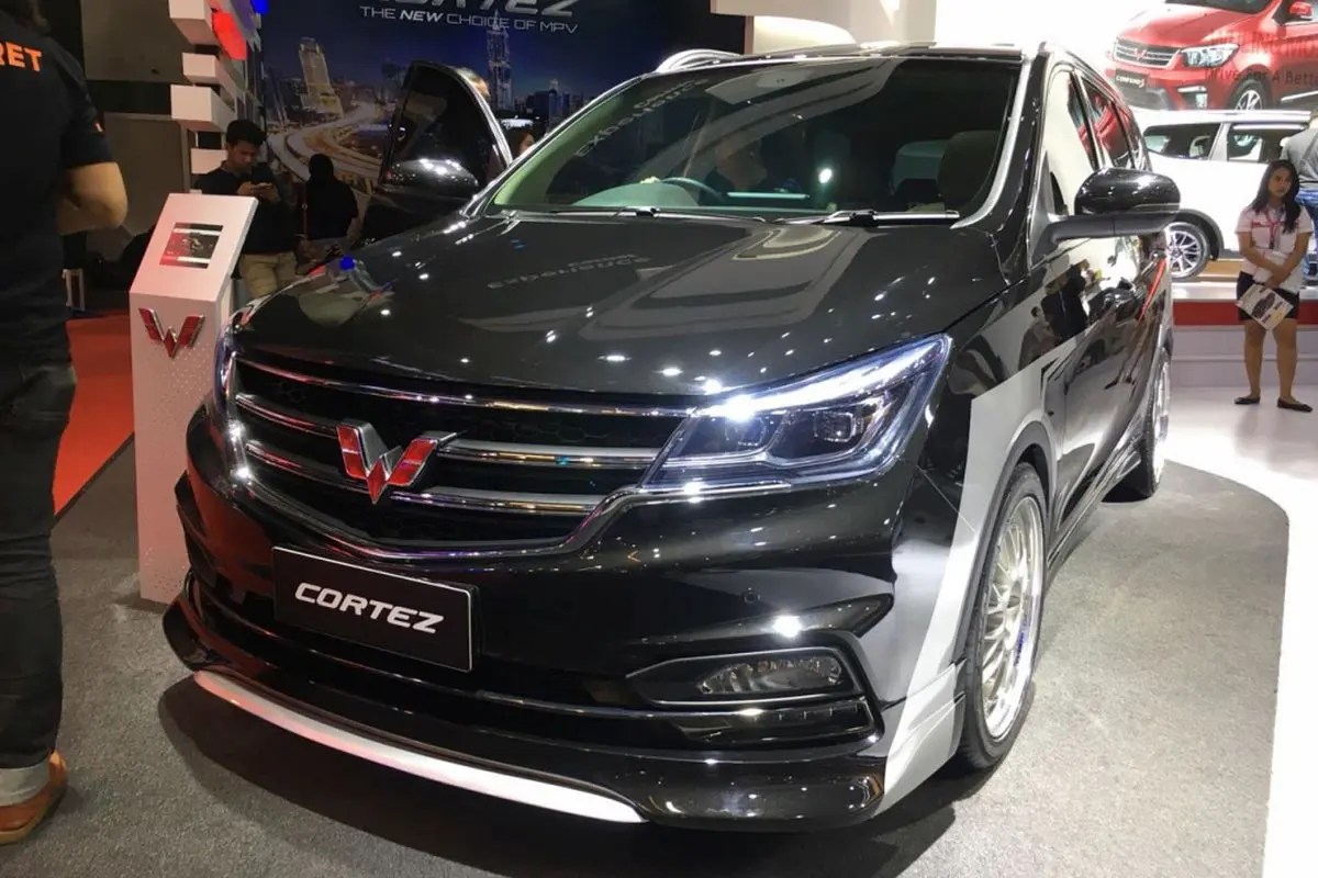 kapasitas oli mesin wuling cortez​