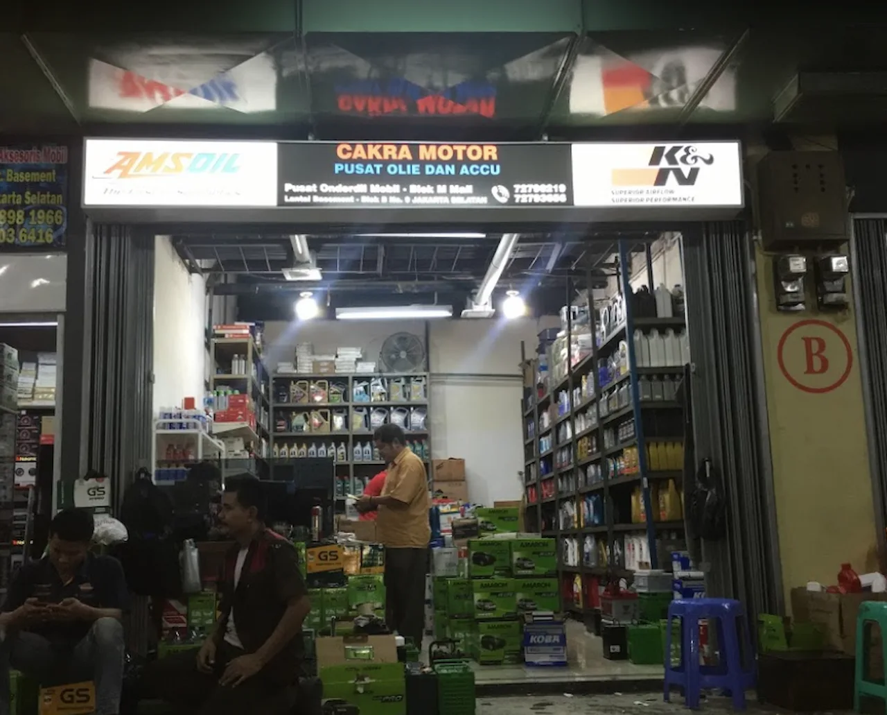 bengkel di blok m jakarta​