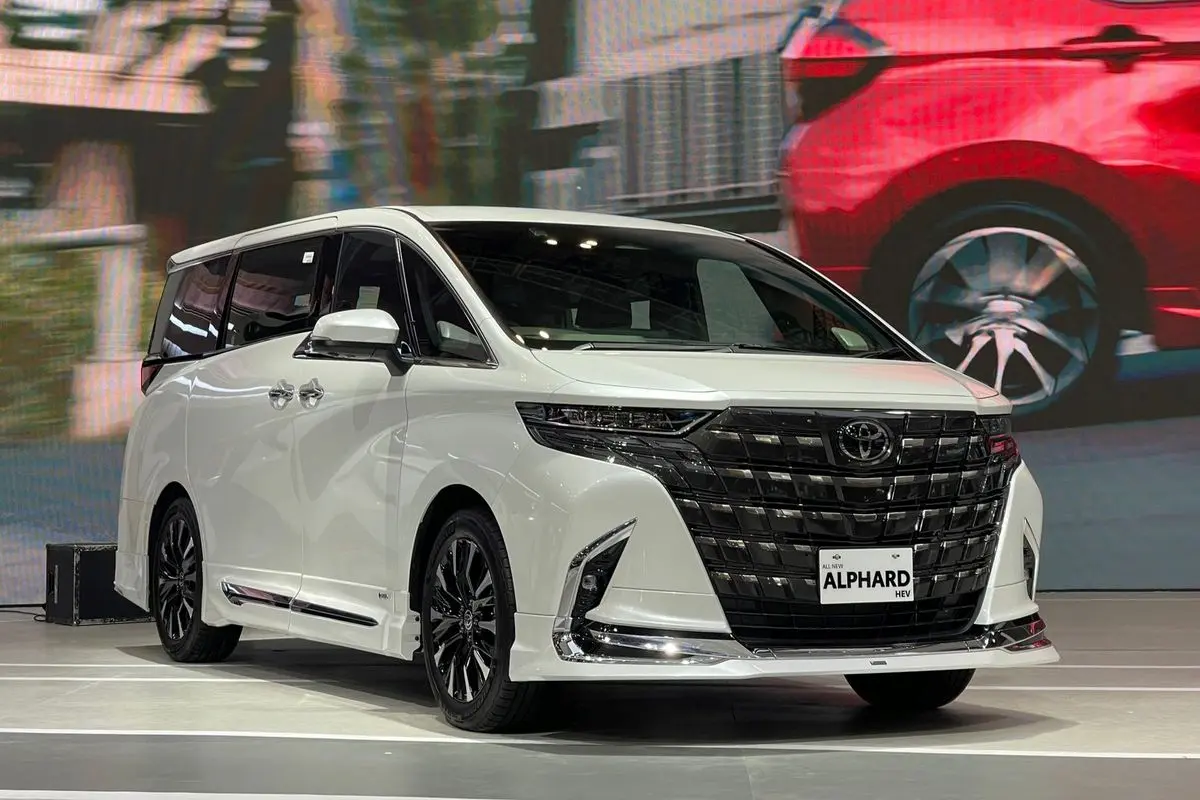 kapasitas oli mesin alphard​
